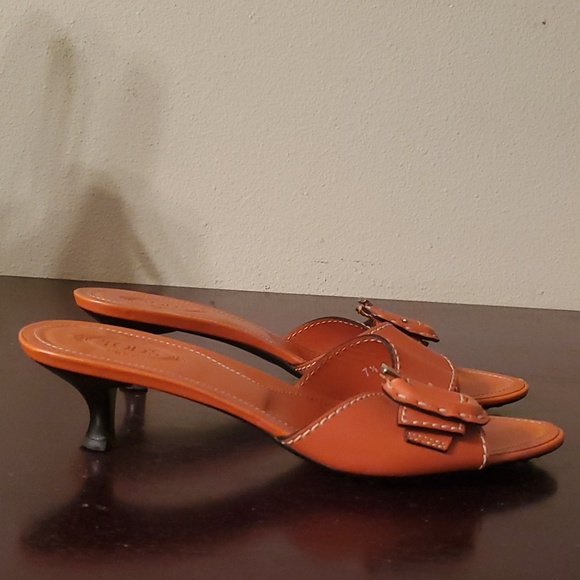 Tod's Orange Buckle Kitten Heel Mules/Sandals 7.5 - Picture 5 of 12